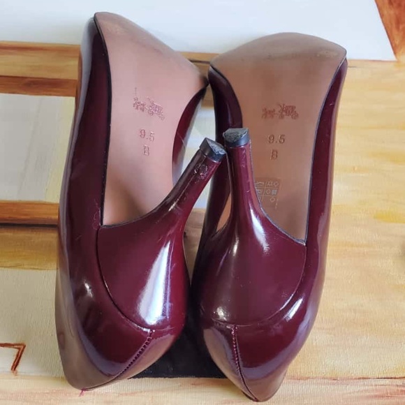Coach Maroon & Burgundy Patent Leather Pointed-Toe Pumps Size 9.5B. - Picture 7 of 7